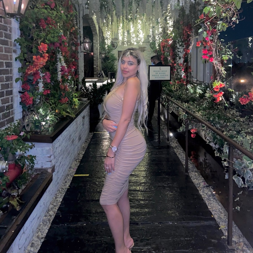 Nude body icon dress